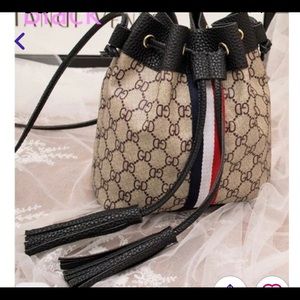 Fashionable PU leather bag NWT